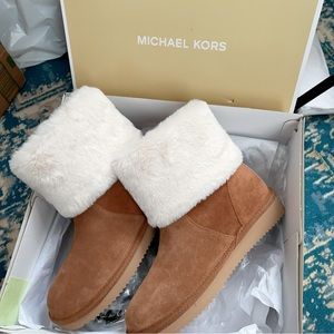 Michael Kors Tan and Cream Winter Boots
